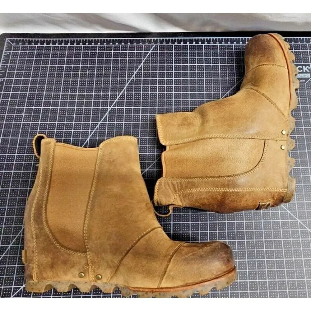 SOREL Lea wedge‎ Joan of Arctic boots woman 8.5 Tal leather slip on